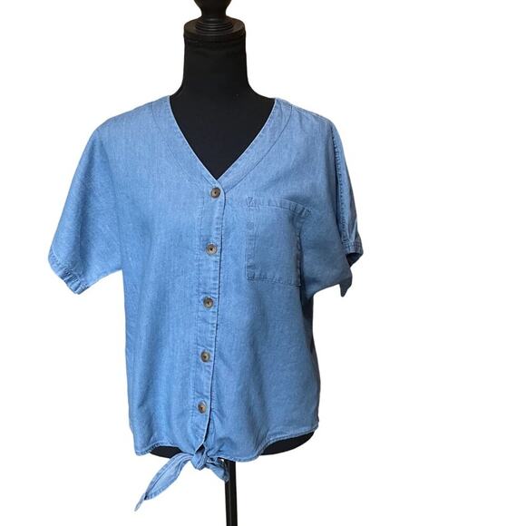 Time and Tru  (S)Clasic Chambray Tie Front Button Up V neck Blouse Loose fittig - Picture 3 of 10